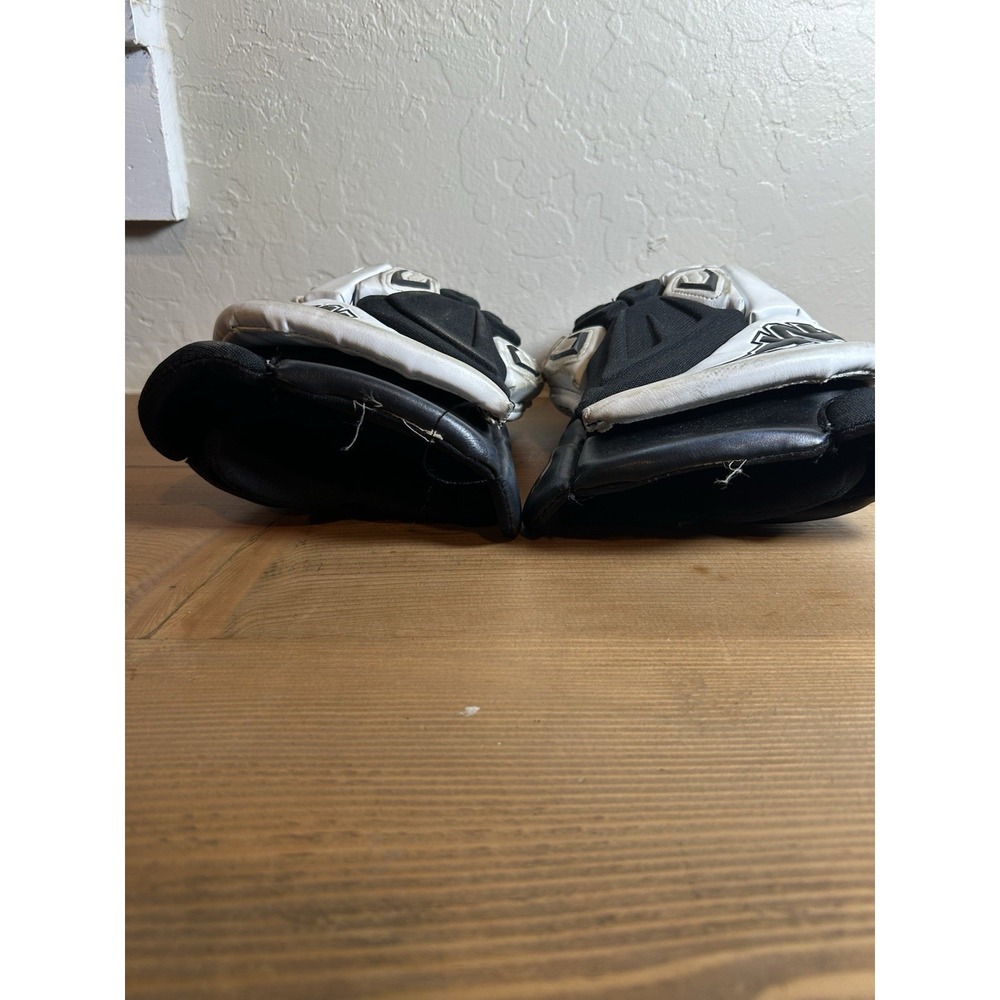 Mission Hockey Gloves The Syndicate Black And‎ White 10in - Picture 4 of 11